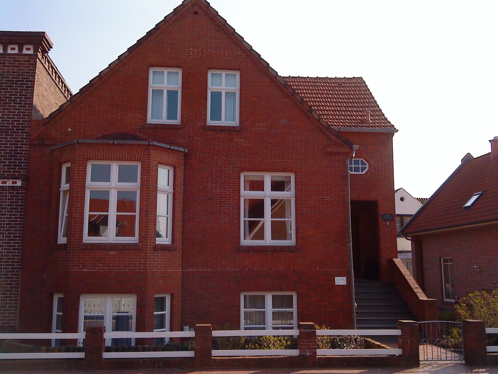 Haus Detine gezien vanaf de straat